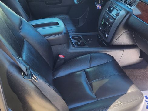 Used 2013 GMC Yukon XL SLT w/ Regional Value Package image 8