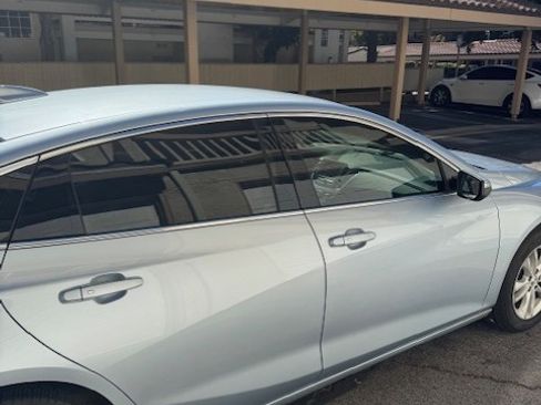 Used 2017 Chevrolet Malibu LT image 11