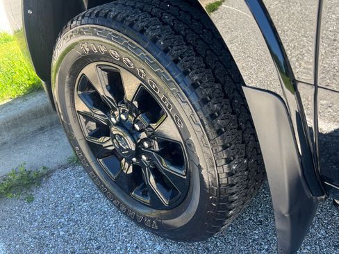 Used 2024 RAM 3500 Limited AWD/4WD image 5