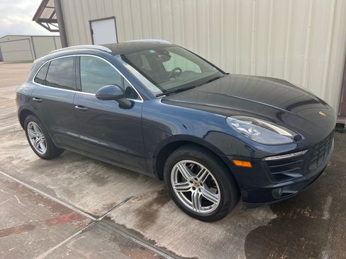 Used 2017 Porsche Macan S image 2