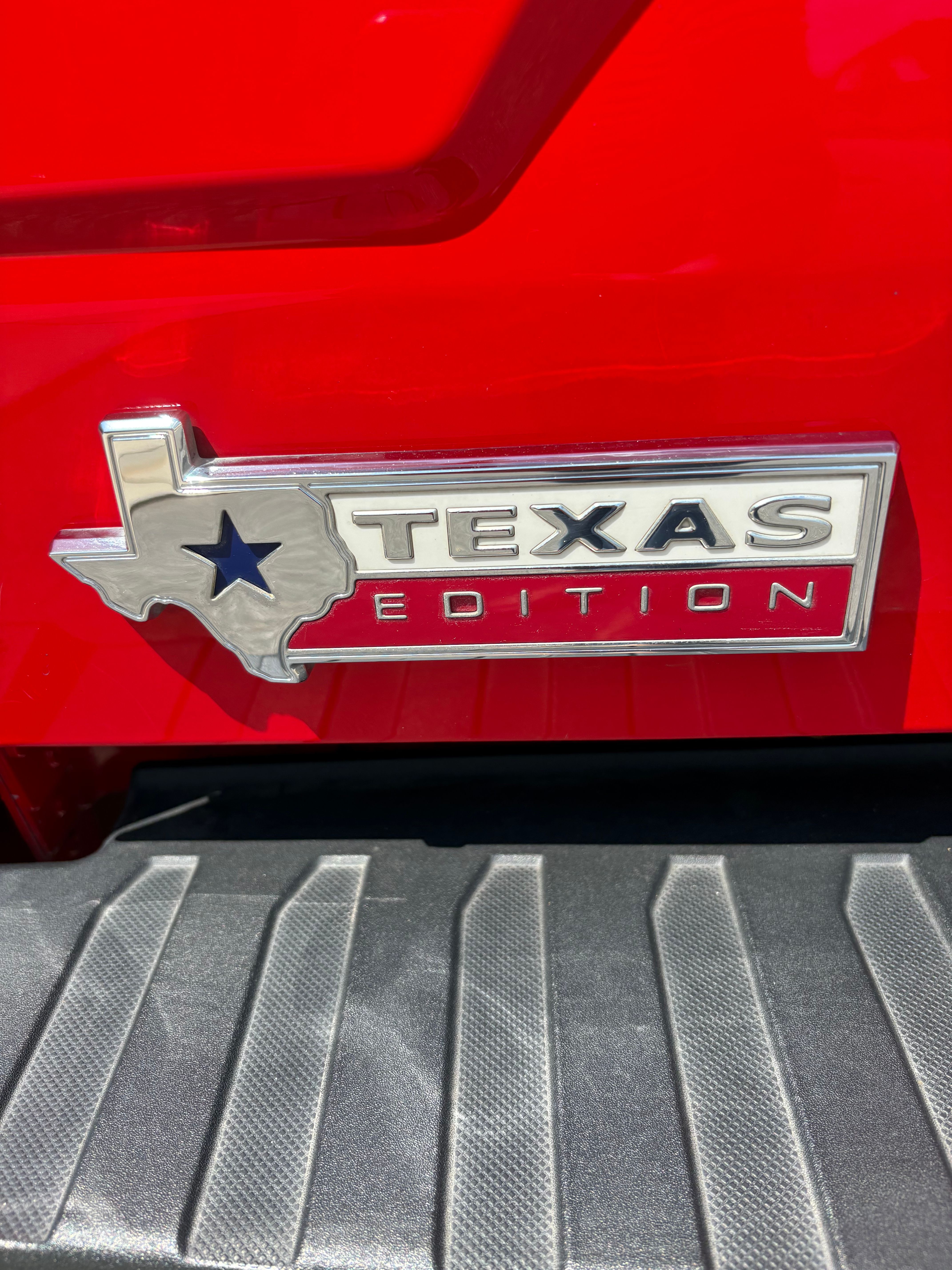 Used 2018 Ford F150 XLT w/ Equipment Group 301A Mid AWD/4WD image 8