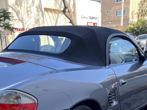 Used 2003 Porsche Boxster RWD image 8