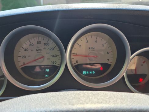 Used 2005 Dodge Magnum R/T w/ Convenience Group II image 9