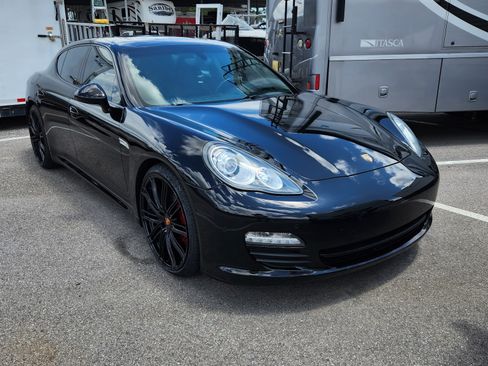 Used 2012 Porsche Panamera 4 image 2