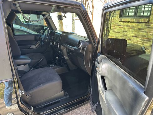 Used 2017 Jeep Wrangler Sport w/ Quick Order Package 24S image 12