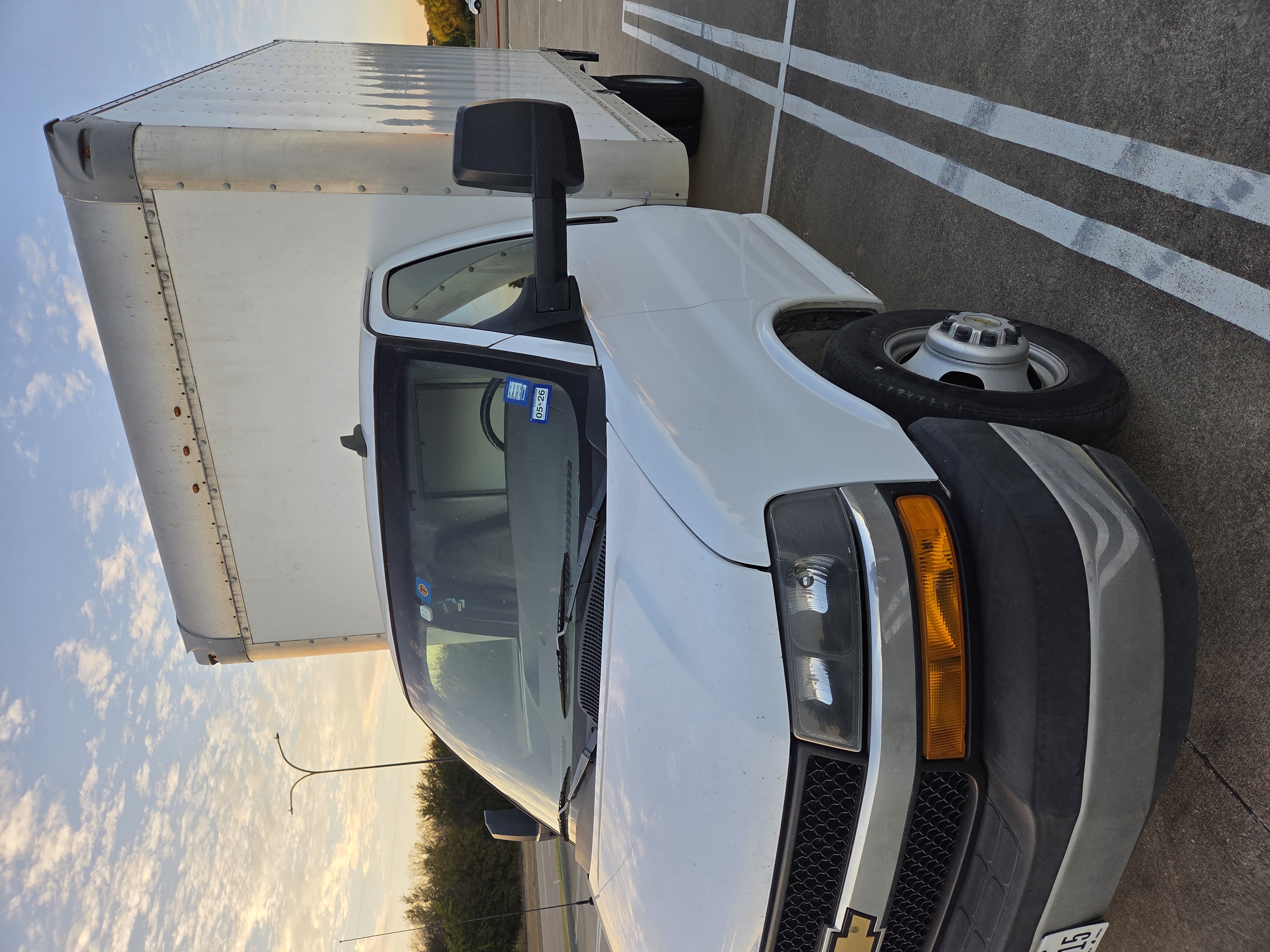 Used 2019 Chevrolet Express 3500 Extended w/ Power Convenience Package RWD image 1
