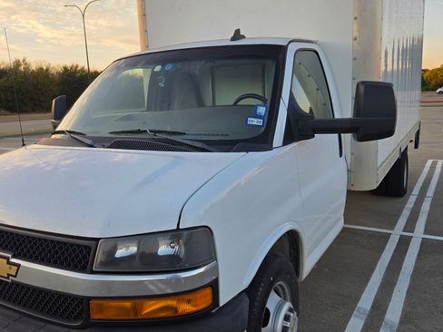 Used 2019 Chevrolet Express 3500 Extended w/ Power Convenience Package image 1