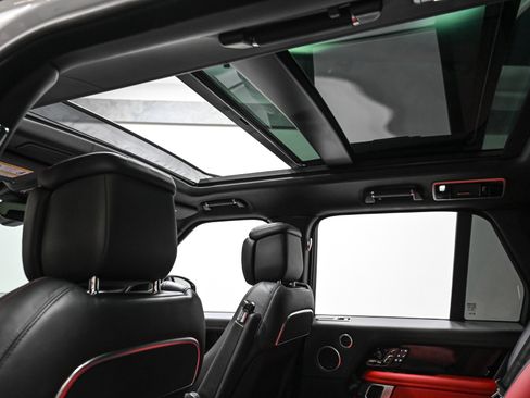 Used 2021 Land Rover Range Rover SV Autobiography Dynamic image 26