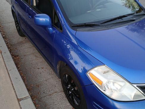 Used 2011 Nissan Versa 1.8 S image 1