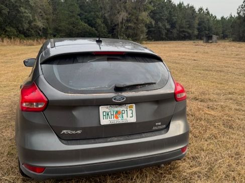 Used 2018 Ford Focus SE image 11