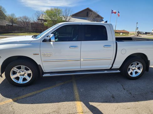 Used 2014 RAM 1500 Limited image 2