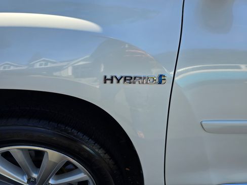 Used 2013 Toyota Highlander Limited image 20