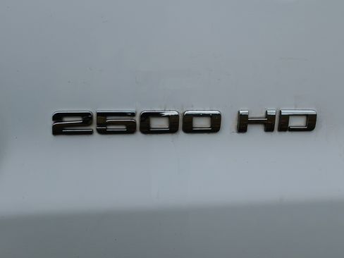 Used 2015 GMC Sierra 2500 2WD Regular Cab image 12