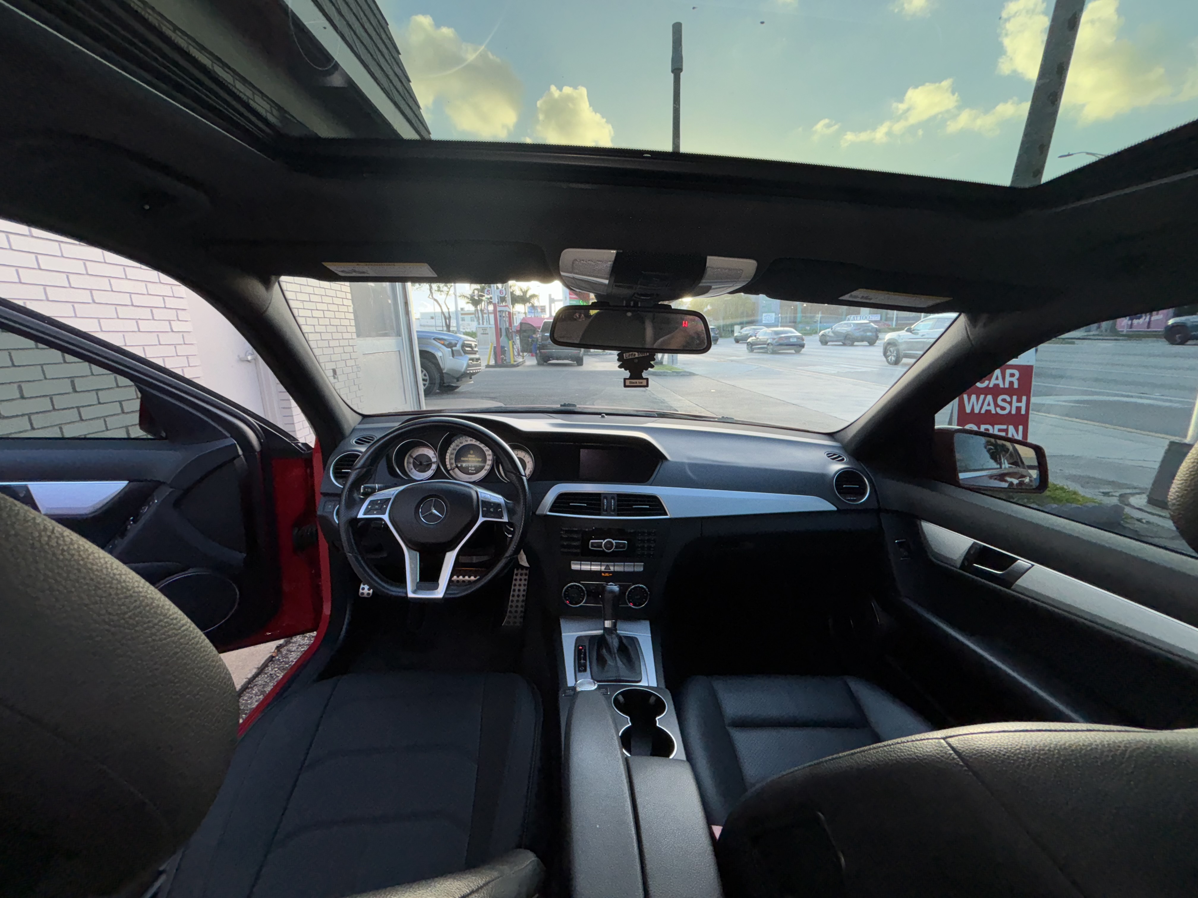 Used 2013 Mercedes-Benz C 250 Sedan image 2