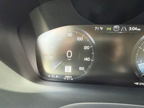 Used 2022 Volvo S60 B5 Momentum image 17