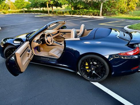 Used 2016 Porsche 911 Carrera 4 GTS image 5