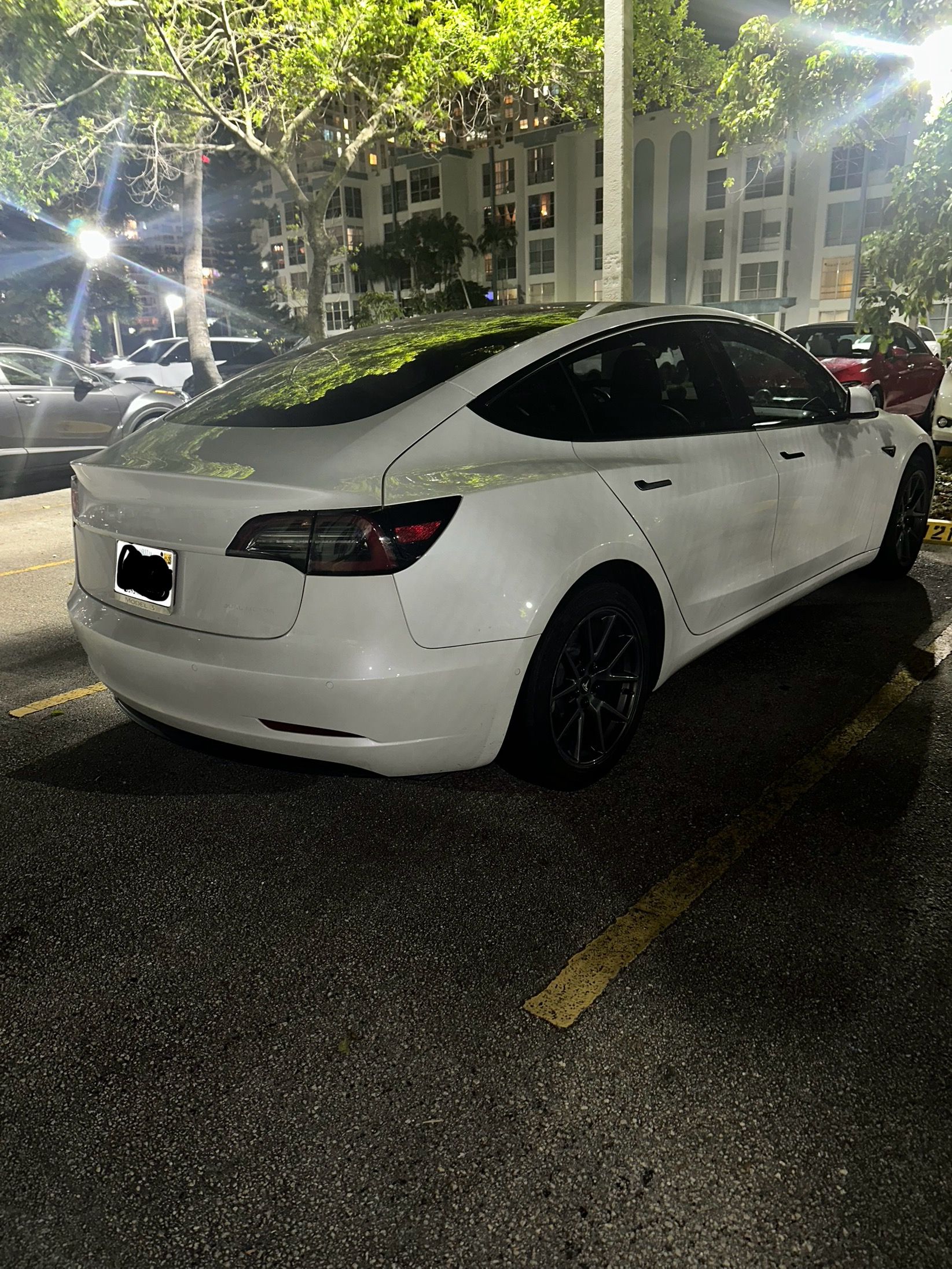 Used 2022 Tesla Model 3 Long Range AWD/4WD image 11