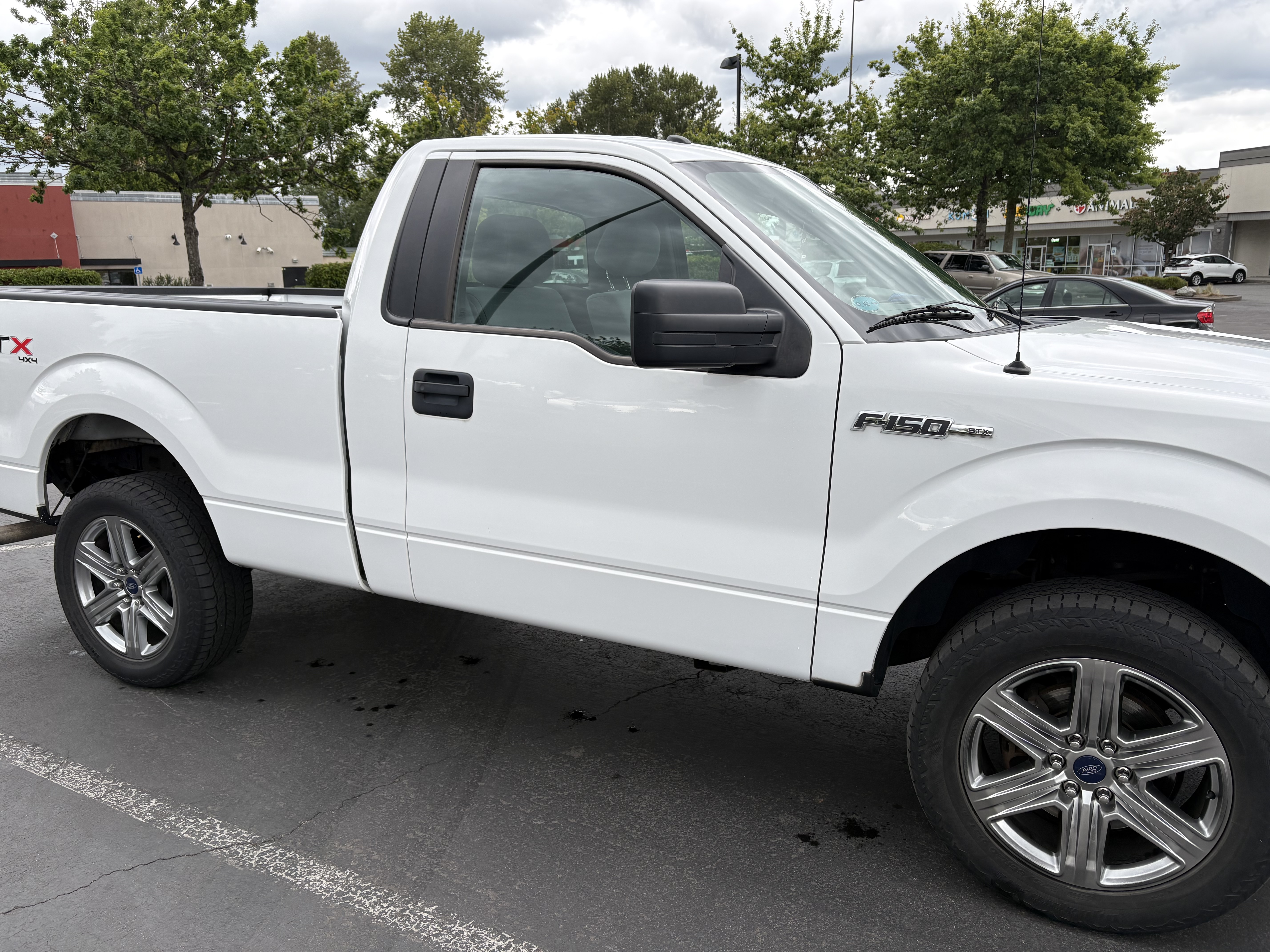 Used 2013 Ford F150 STX w/ Mid Equipment Group AWD/4WD image 4