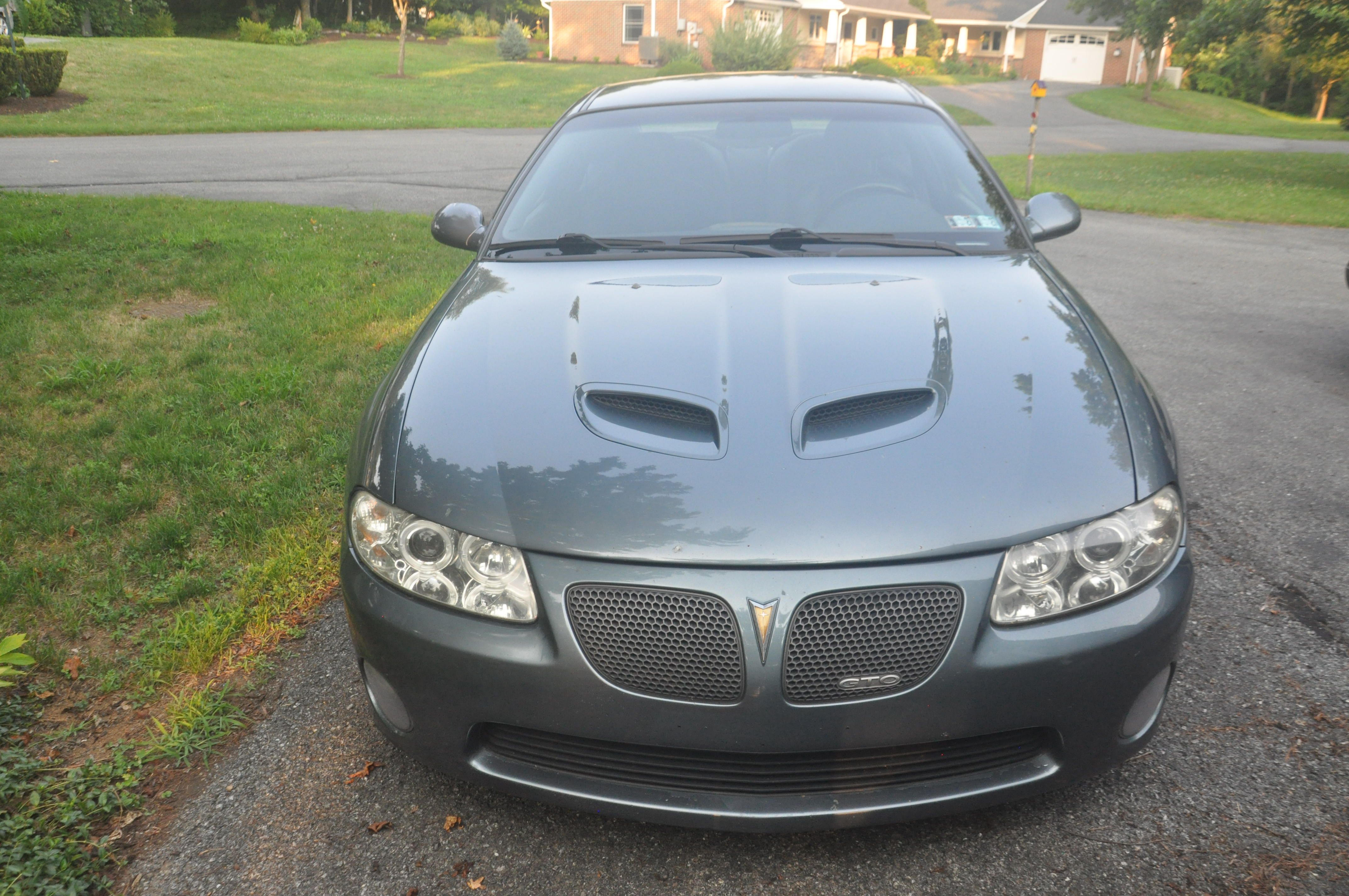 Used 2005 Pontiac GTO RWD image 2