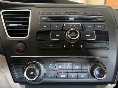 Used 2014 Honda Civic LX image 16