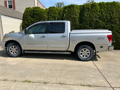 Used 2005 Nissan Titan LE w/ (U01) Nissan Navigation Pkg