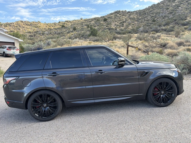 Used 2019 Land Rover Range Rover Sport Supercharged AWD/4WD image 22