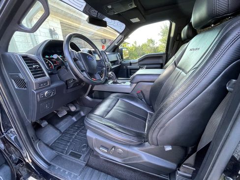 Used 2017 Ford F150 XLT w/ Equipment Group 302A Luxury image 8