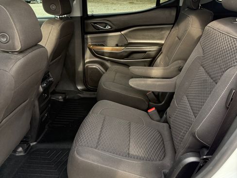 Used 2017 GMC Acadia SLE w/ Driver Alert Package I image 16