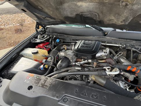 Used 2012 GMC Sierra 2500 Denali w/ Suspension Package, Off-Road image 9