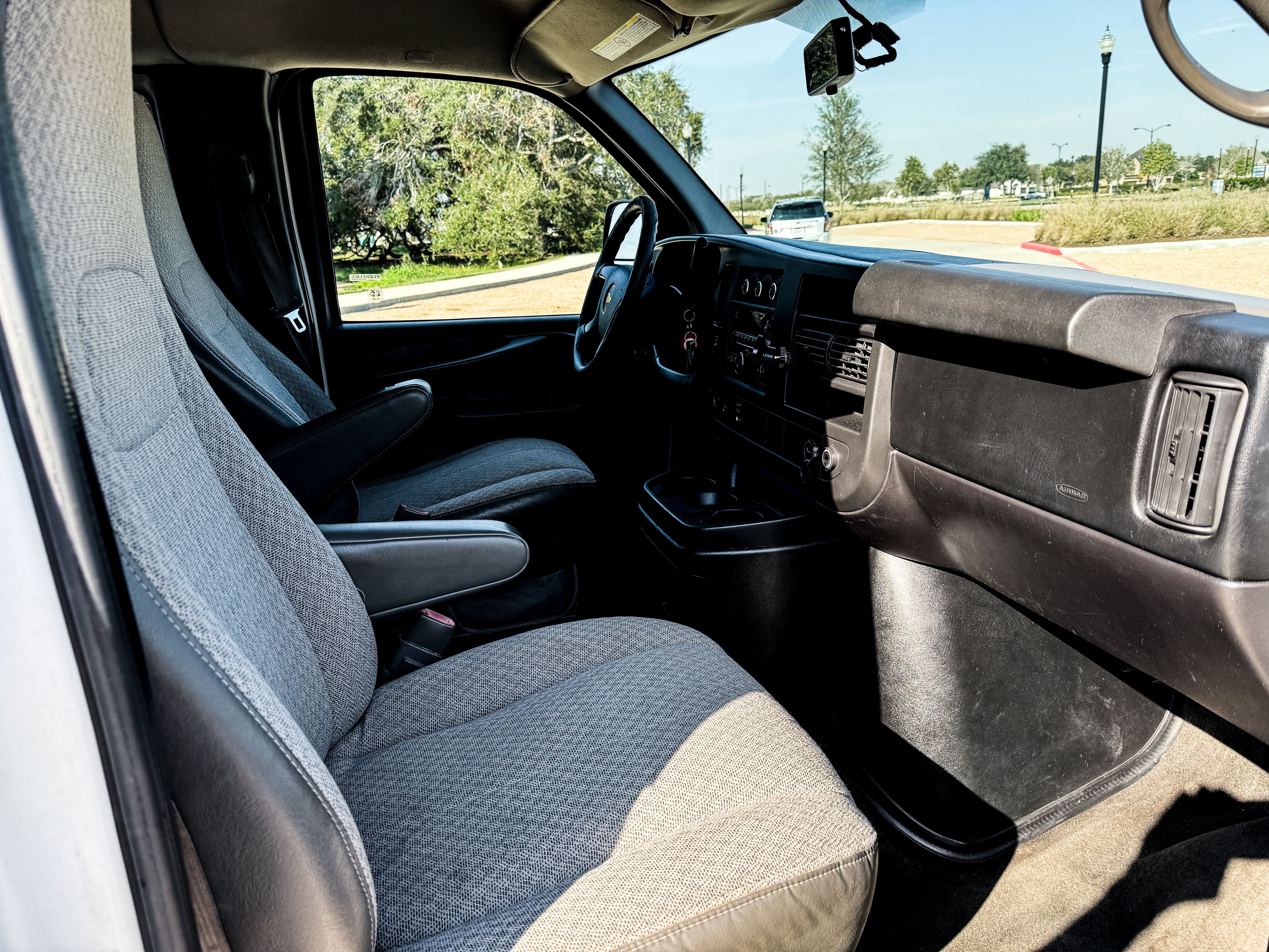 Used 2013 Chevrolet Express 3500 LT w/ LT Preferred Equipment Group RWD image 13