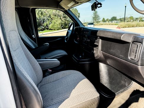 Used 2013 Chevrolet Express 3500 LT w/ LT Preferred Equipment Group image 13