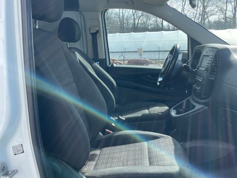 Used 2016 Mercedes-Benz Metris image 12