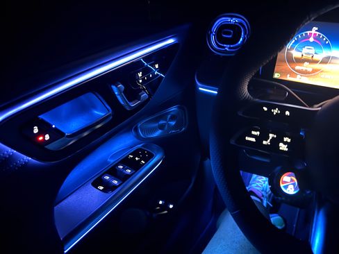 Used 2025 Mercedes-Benz GLC 63 AMG S image 12