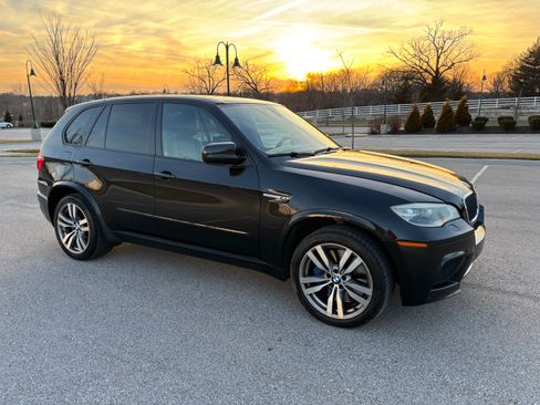 Used 2013 BMW X5 M image 2