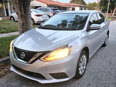 Used 2019 Nissan Sentra S FWD image 6