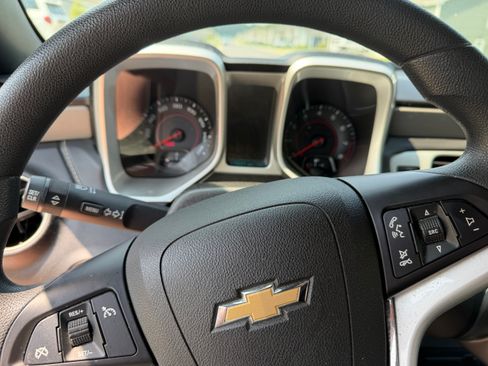Used 2012 Chevrolet Camaro LS RWD image 15