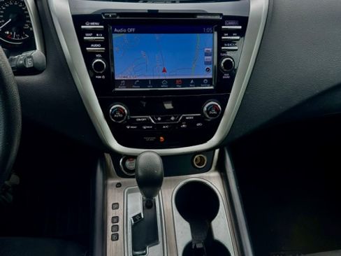 Used 2017 Nissan Murano S w/ Navigation Package image 15