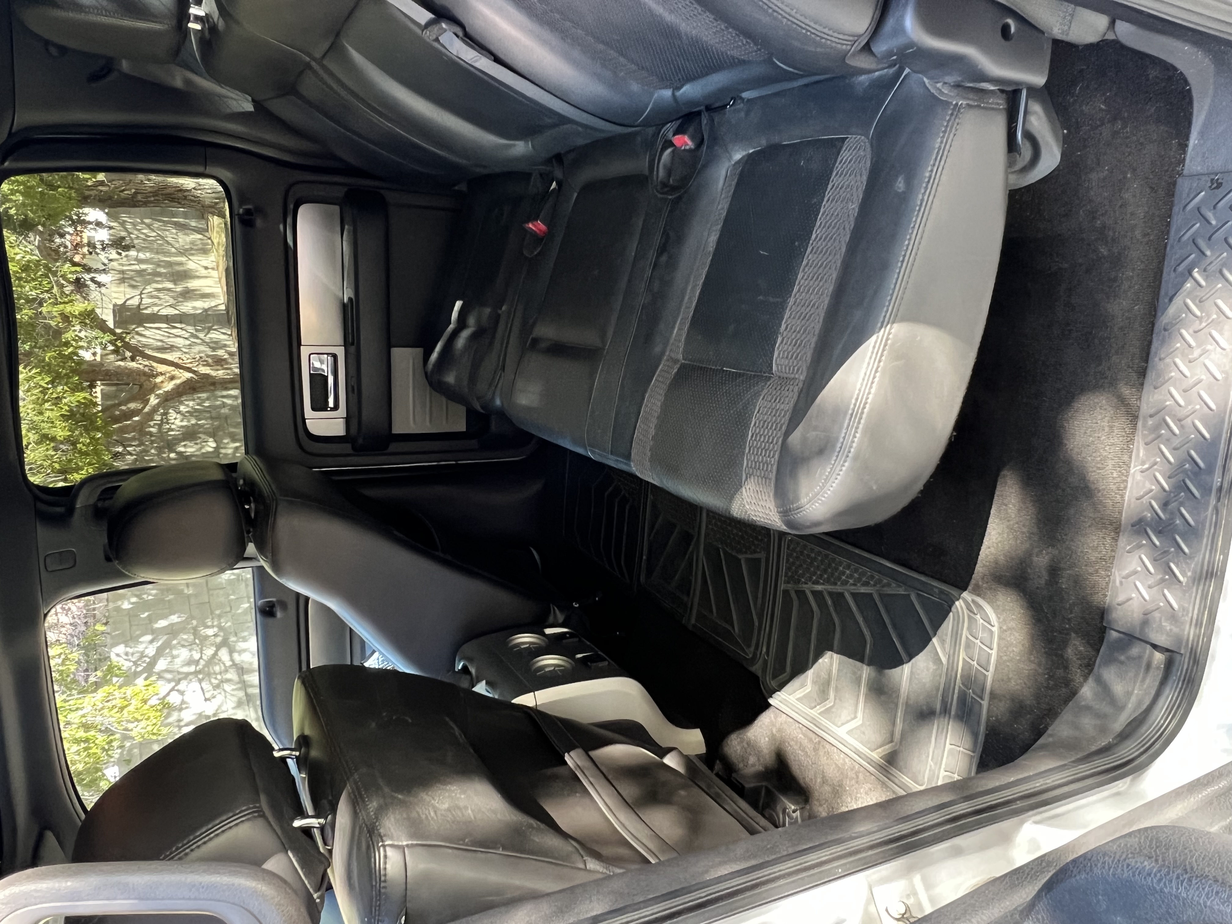 Used 2014 Ford F150 Raptor w/ Equipment Group 801A Luxury AWD/4WD image 2