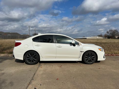 Used 2019 Subaru WRX image 10