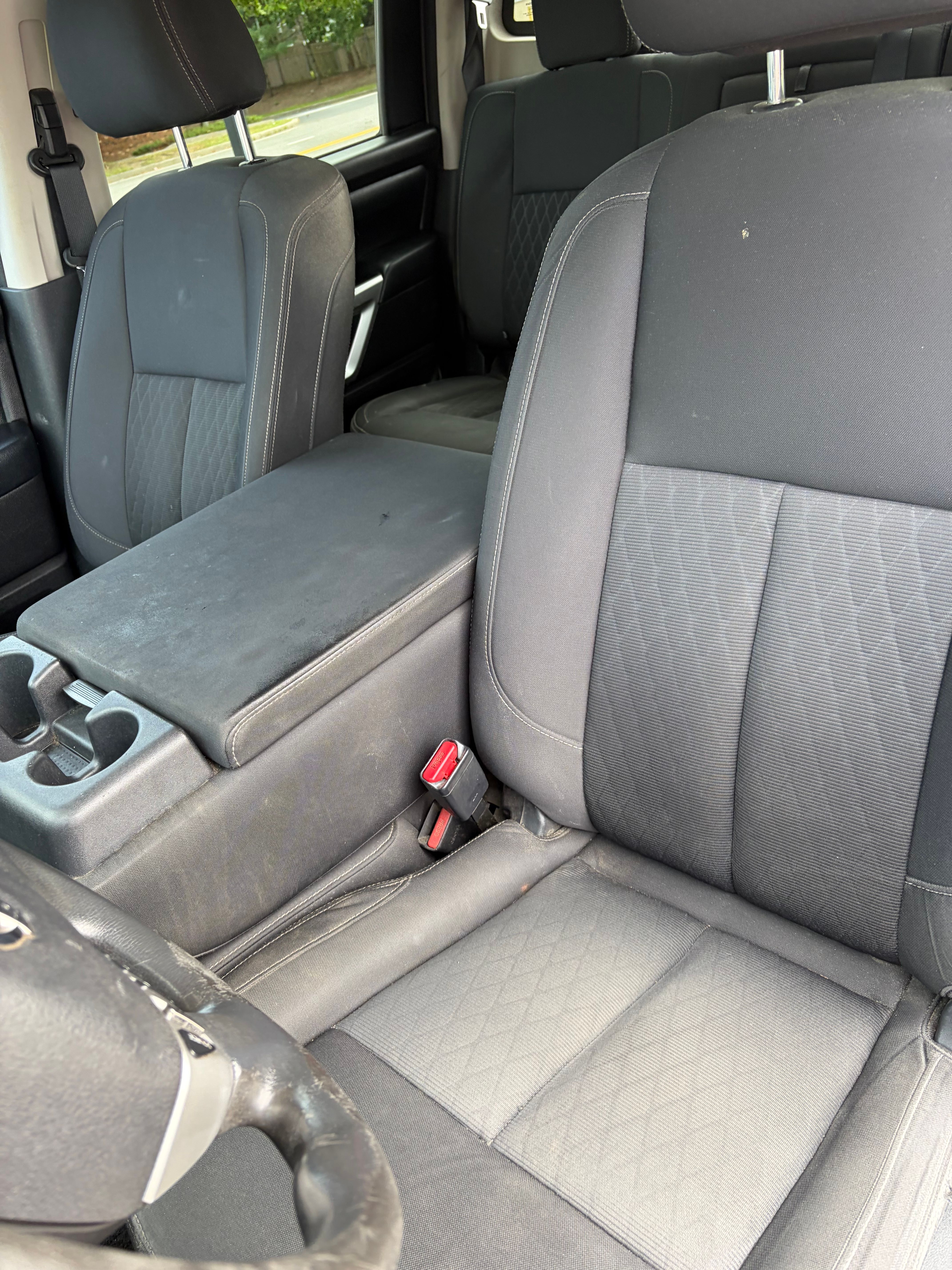 Used 2017 Nissan Titan SV AWD/4WD image 14