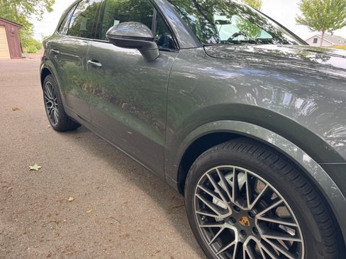 Used 2020 Porsche Cayenne Turbo AWD/4WD image 6
