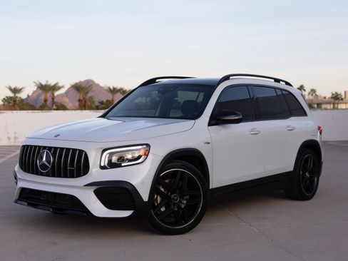 Used 2021 Mercedes-Benz GLB 35 AMG 4MATIC image 6