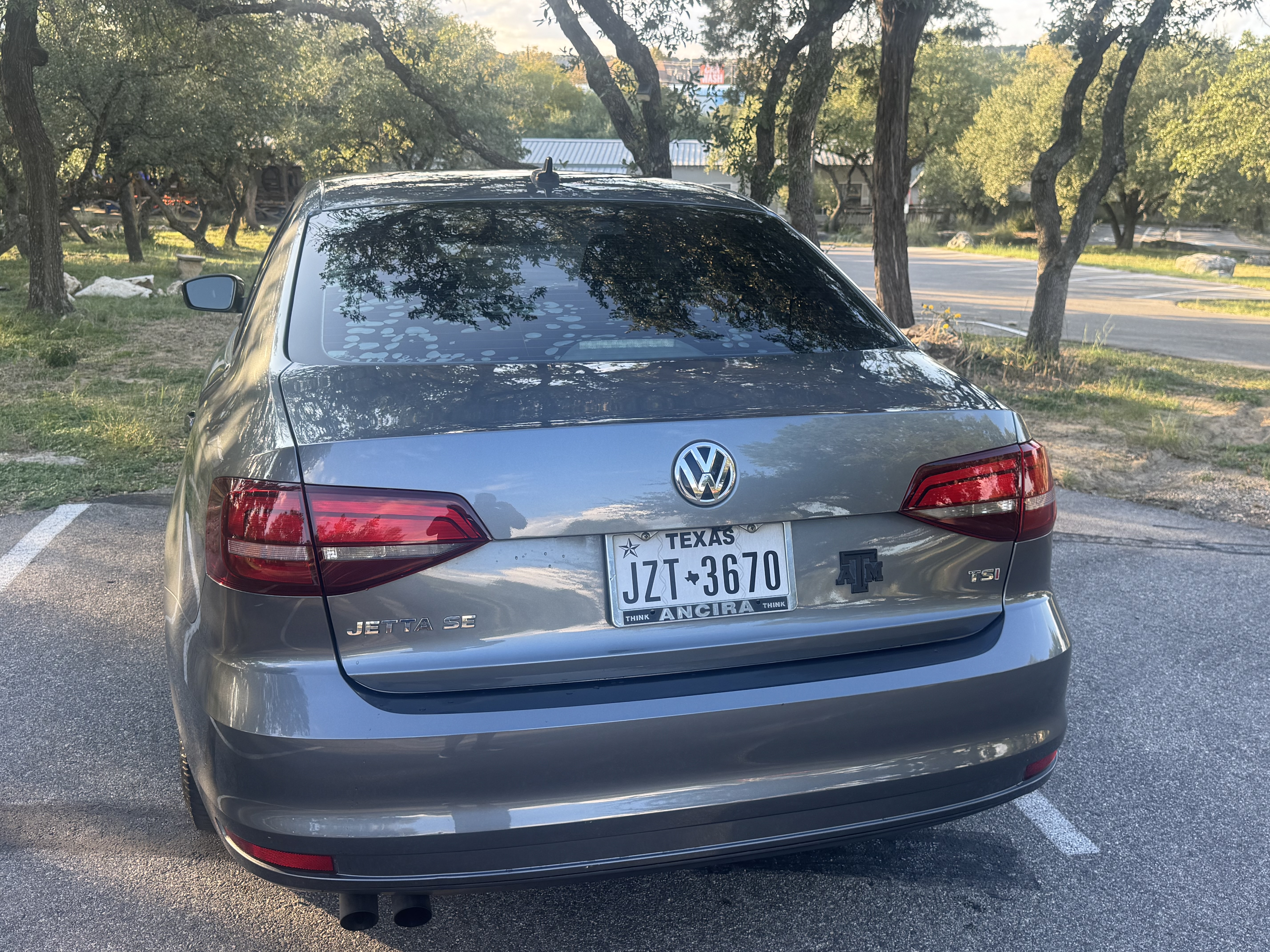 Used 2017 Volkswagen Jetta SE FWD image 9