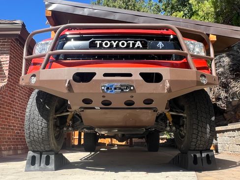 Used 2017 Toyota Tundra Limited image 25