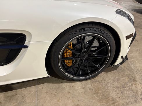 Used 2014 Mercedes-Benz SLS AMG Black Series image 9