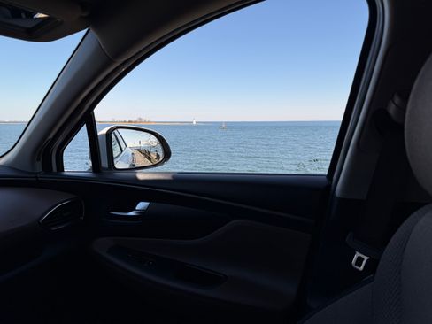 Used 2022 Hyundai Santa Fe SEL Convenience w/ Cargo Package image 18