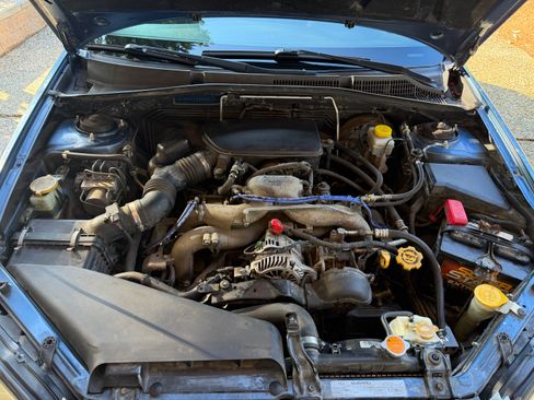 Used 2008 Subaru Outback 2.5i L.L. Bean AWD/4WD image 11