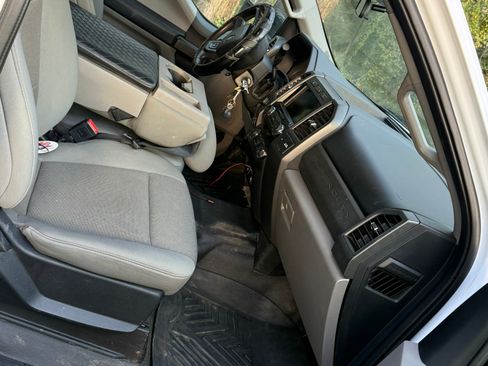 Used 2020 Ford F250 XL w/ STX Appearance Package AWD/4WD image 6