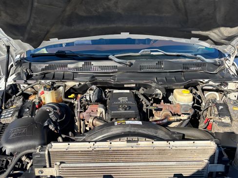 Used 2018 RAM 3500 Laramie Longhorn image 13