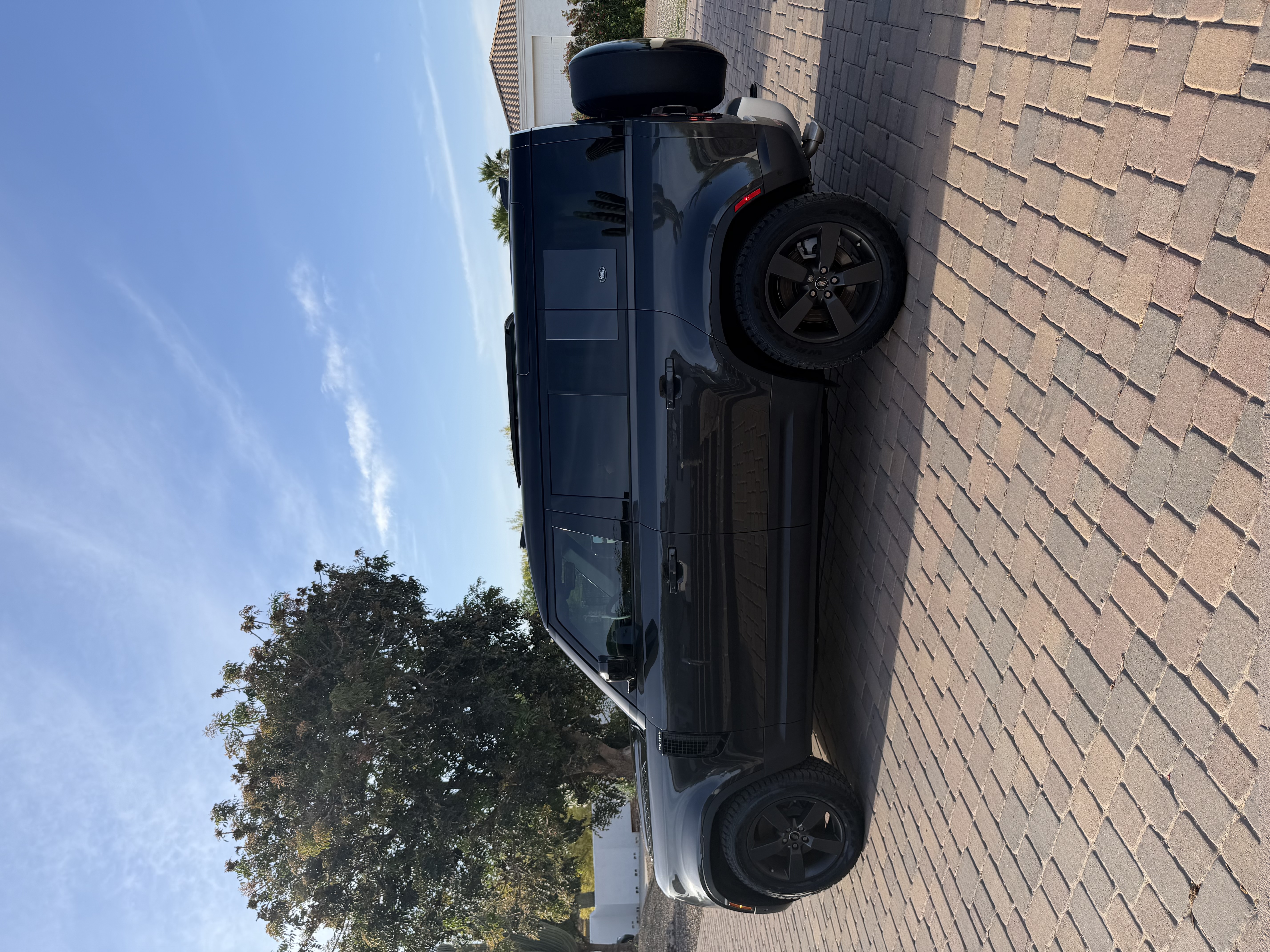 Used 2024 Land Rover Defender 110 SE AWD/4WD image 5